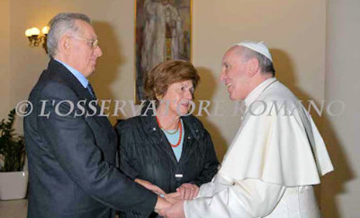 VOGHERA 10/11/2014: Giovanni Azzaretti e la moglie a pranzo da Papa Francesco