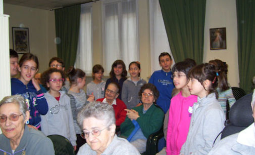 VOGHERA 14/01/2015: Scuola. La De Amicis con i nonni dello Zanaboni anche nel 2015