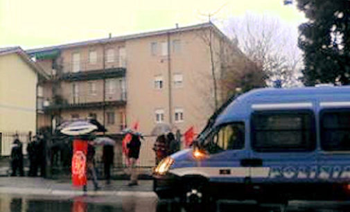 PAVIA 05/02/2015: Blindati delle forze dell’ordine in viale Cremona. Eseguito uno sfratto
