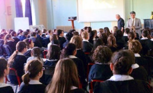 VOGHERA 26/04/2015: Scuola. Lezioni di Astronomia e Storia degli Alpini per gli alunni della Dante