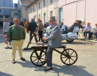 CODEVILLA 20/04/2015: In centinaia alle Cantine per la Primavera di Torrevilla: con animazione, degustazione di risotti e vini… e con  i “Ciclisti d’altri tempi” (FOTO)