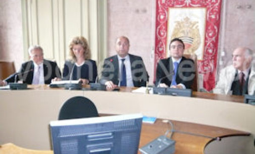 VOGHERA 14/09/2015: Il sindaco di Voghera Carlo Barbieri e il presidente del consiglio fanno gli auguri agli studenti