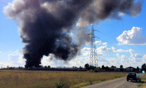 VOGHERA 23/09/2015: Piberplast. L’incendio, l’allarme, le procedure seguite, il magazzino colpito, il materiale andato a fuoco, i danni subiti… . Ecco il memoriale con cui l’azienda iriense spiega quanto accaduto sabato