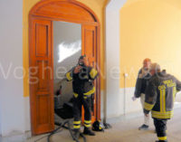 VOGHERA 05/11/2015: Fumo dallo scantinato. Allarme incendio questa mattina in via Bidone