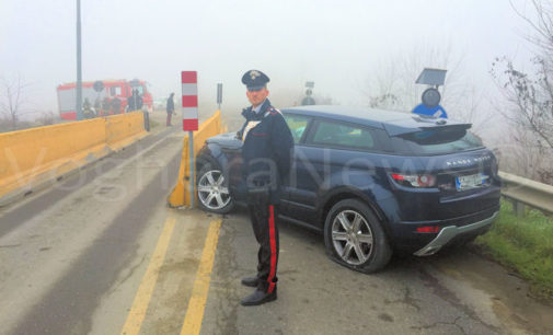 CORNALE 29/12/2015: Incidente alle barriere del ponte. Due automobilisti al pronto soccorso