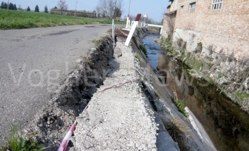 VOGHERA 24/03/2016: Ancora guai per il Cavo Lagozzo. (FOTO VIDEO) Dopo gli odori e gli straripamenti ora è arrivato il cedimento di una sponda (rifatta appena 2 anni fa)