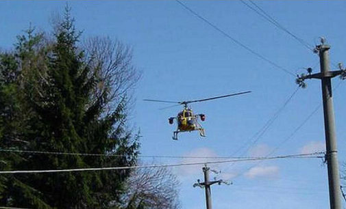 PAVIA VOGHERA VIGEVANO 05/04/2016: Spettacolari voli radenti di elicottero? A breve il controllo aereo da parte dell’Enel delle linee elettriche in provincia