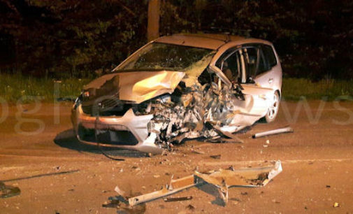 VOGHERA 25/04/2016: Incidente nella notte. Auto si schianta su un albero. Molto grave un 24enne