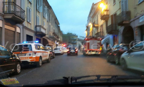 VOGHERA 03/04/2016: Medici vanno al bar e per caso scoprono una fuga di monossido in un palazzo. Undici persone portate al pronto soccorso per sospetta intossicazione