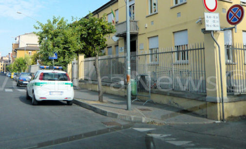 VOGHERA 05/05/2016: Gite scolastiche. Protocollo di sicurezza attivo anche in città. Autobus passati al setaccio dalla Polizia locale e dalla Stradale prima di ogni partenza. Già 5 le irregolarità riscontrate