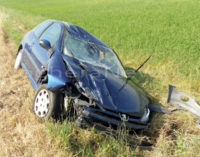 VOGHERA 13/06/2016: Auto esce di strada e si ribalta. Paura sulla Sp461 per una 19enne