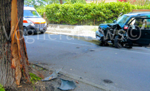 SALICE TERME 06/06/2016: Auto sbanda e si schianta su un albero. In condizioni serie l’80enne che era alla guida