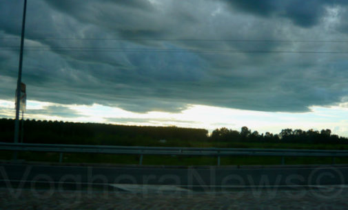 PAVIA VOGHERA VIGEVANO 12/07/2016: Meteo. Allerta maltempo in provincia anche per domani