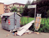 VOGHERA 16/06/2016: Rifiuti abbandonati in via Claretto. Un vogherese s’indigna