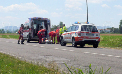 VOGHERA 01/07/2016: Auto esce di strada e si ribalta nel campo. Ferita una 28enne