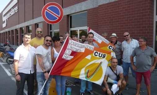 VOGHERA 02/09/2016: Stamattina nuovo presidio all’Esselunga del sindacato Cub Pavia