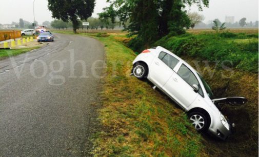 PIZZALE 15/09/2016: Strade di sangue. Auto nel fosso questa mattina. Feriti due pensionati. Uno scooterista ferito a Montesegale. Investimenti di pedoni a Voghera e Stradella