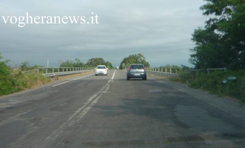 VOGHERA 22/09/2016: Tangenziale a pezzi. Salta un giunto del ponte sullo Staffora. Sostituito con del bitume