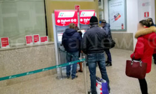 VOGHERA 24/10/2016: Stazione. Un lettore. “Obliteratrici. Bene a Tortona. Male a Voghera”