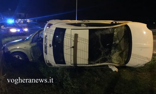 CASATISMA 08/11/2016: Incidente sulla Sp35. Due auto si scontrano e una si ribalta. Tre i feriti