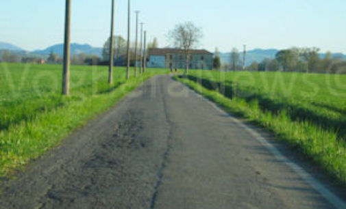 VOGHERA RIVANAZZANO 24/11/2016: Un tir finisce nel fosso. Marchesina chiusa