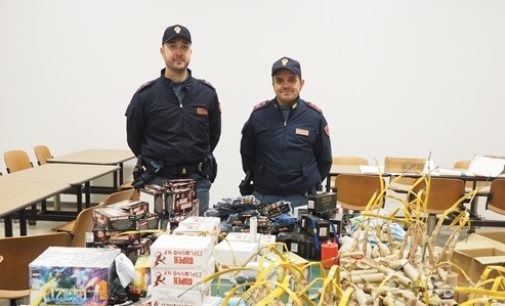 VOGHERA 21/11/2016: La Polizia scopre una cantina piena di botti illegali. Il sequestro ha stroncato il traffico illecito e scongiurato possibili esplosioni