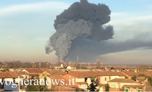 SANNAZZARO 02/12/2016: L’incendio alla raffineria Eni e il Meteo. Le condizioni atmosferiche ci hanno aiutato. Il meteorologo Poggi spiega come