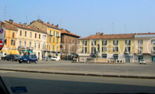 CASTEGGIO 01/02/2023: Svaligiata la farmacia Ragni di via Roma