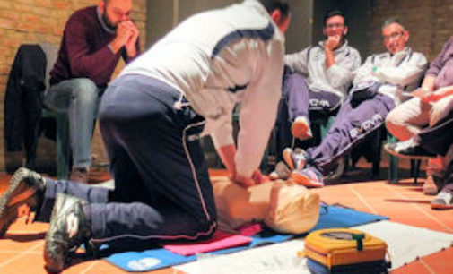 CODEVILLA 03/02/2017: Defibrillatori e manovre salva-vita. Corsi gratuiti di “Pavia nel Cuore” in Oltrepò. La base a Codevilla