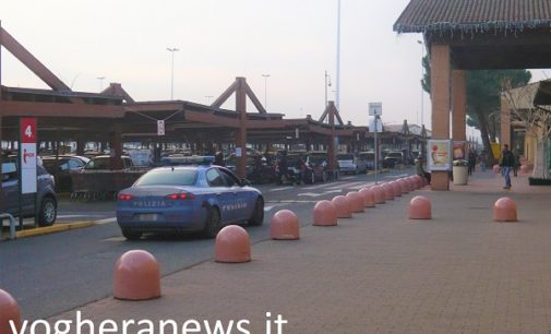 MONTEBELLO 24/02/2017: Autoerotismo in macchina nel parcheggio del super. Denunciato il maniaco. E’ un uomo recidivo