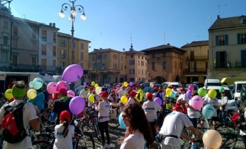 VOGHERA 24/05/2017: Gran successo della PedalAvis… la biciclettata che salva delle vite. Il 14 giugno concerto con la Rondoband