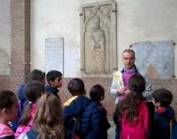 VOGHERA 12/05/2017: Scuola. Gli alunni della 4°B “Dino Provenzal” in Duomo scoprono la storia di San Bovo