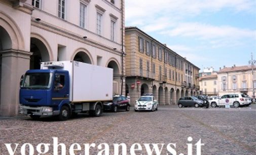 VOGHERA 04/07/2017: Furto in piazza Duomo. Derubato del portafoglio un autotrasportatore