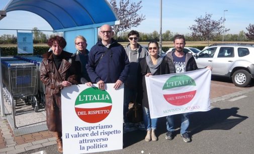 VOGHERA 24/10/2017: Centri commerciali. Presidio in via Piacenza dei piccoli commercianti insieme all’Italia del rispetto