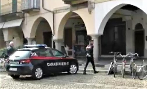 PAVIA 26/10/2017: Rapina alla “Gioielli di Valenza” di piazza della Vittoria. Picchiato il titolare