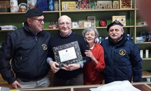 S MARIA DELLA VERSA 02/01/2018: Autieri. Una targa allo storico negoziante che cessa l’attività di famiglia dopo 80 anni