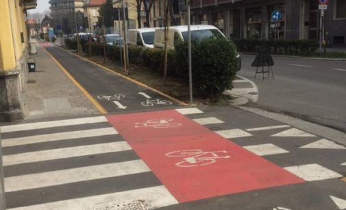 VOGHERA 23/02/2018: Sensori sotto l’asfalto… e non vedenti ed ipovedenti fanno meno fatica a orientarsi in città. Il “Percorso tattilo-vocale” da piazza Meardi alla stazione ferroviaria