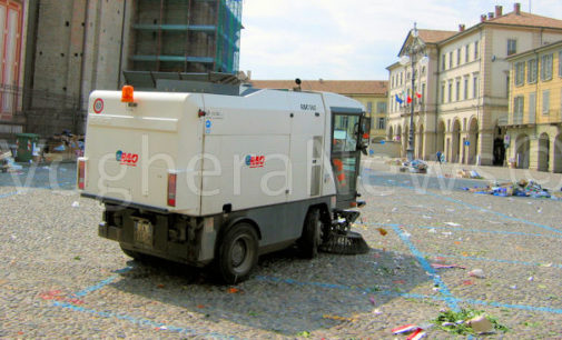 VOGHERA 13/02/2018: Nascono gli “Ausiliari per l’ambiente”. Controlleranno anche chi non pulisce dove il proprio cane sporca. L’Asm “Progetto educativo. Le multe come estrema ratio”.