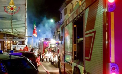 STRADELLA 13/03/2018: Incendio in uno scantinato. Evacuata in piena notte una palazzina