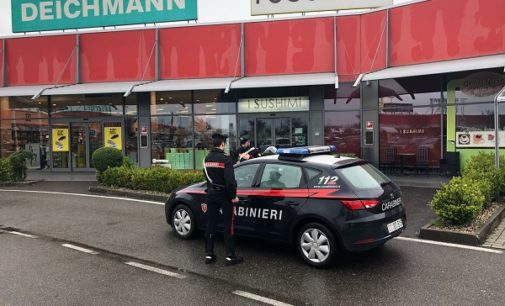 VOGHERA 13/04/2018: Tenta di rubare e minaccia con una bottiglia rotta le vittime. Arrestato straniero