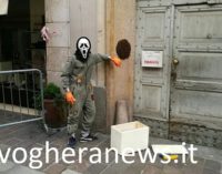 VOGHERA 28/05/2018: Api all’ingresso di un’abitazione. Intervento da… incubo ieri in via Plana