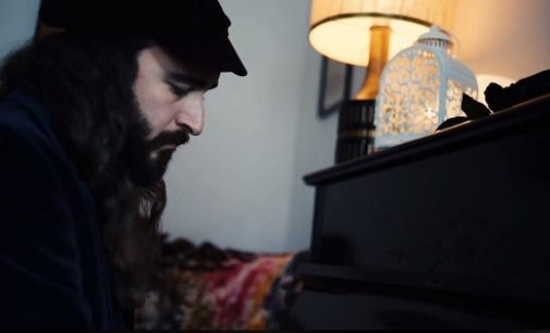 VOGHERA 03/05/2018: Piano, Chitarra, Voce e… Crowdfunding. Così il cantante vogherese Christian Draghi punta a raggiungere il sogno del (primo) album da solista