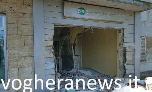 CERVESINA 02/06/2018: Spaccata alla filiale di Cervesina della Banca Popolare di Milano. Il colpo fallisce e i banditi sparano sui carabinieri
