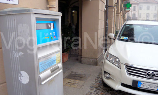 VOGHERA 02/01/2019: Parcheggi gratuiti in piazza Duomo durante i Saldi. Scontro Lega-Giunta