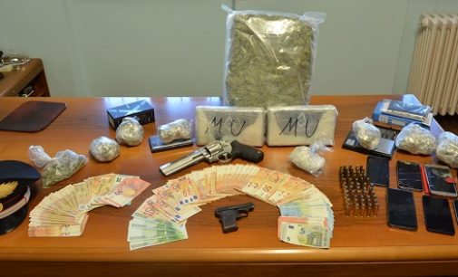 BRONI CASANOVA L. 21/03/2019: Droga e Armi. Carabinieri arrestano 4 persone. Nell’operazione sequestrati 2.5 kg di cocaina