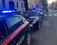 LUNGAVILLA CASTELLETTO VOGHERA 05/04/2021: Evade dai domiciliari si arma e va a minacciare i genitori della ex. Arrestato dai Carabinieri