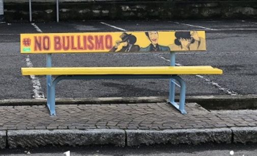 VOGHERA 16/07/2019: Bullismo. In città la “panchina gialla” per denunciare il fenomeno