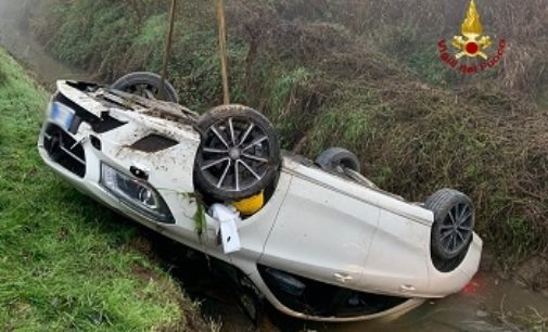 SANNAZZARO 29/11/2019: Automobilista muore dopo esseri ribaltato in un canale. Morta anche la pensionata finita nel canale a Gambolò