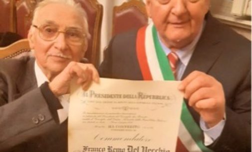 BARBIANELLO 27/12/2019: Consegnata a Franco Del Vecchio l’onorificenza di Commendatore