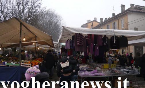 PAVIA VOGHERA VIGEVANO 03/12/2019: Troppe cose che non vanno. Gli ambulanti protestano e spiegano i disagi della categoria sulle piazze della Provincia di Pavia